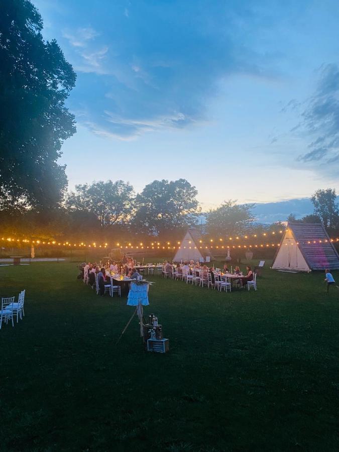 Greenvalleyglamping Sesce Pri Preboldu Exteriér fotografie