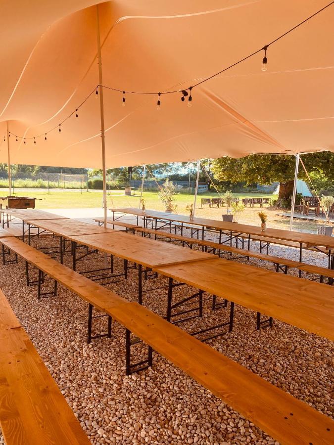 Greenvalleyglamping Sesce Pri Preboldu Exteriér fotografie