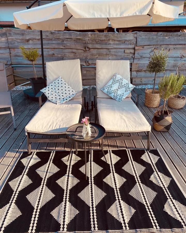 Greenvalleyglamping Sesce Pri Preboldu Exteriér fotografie