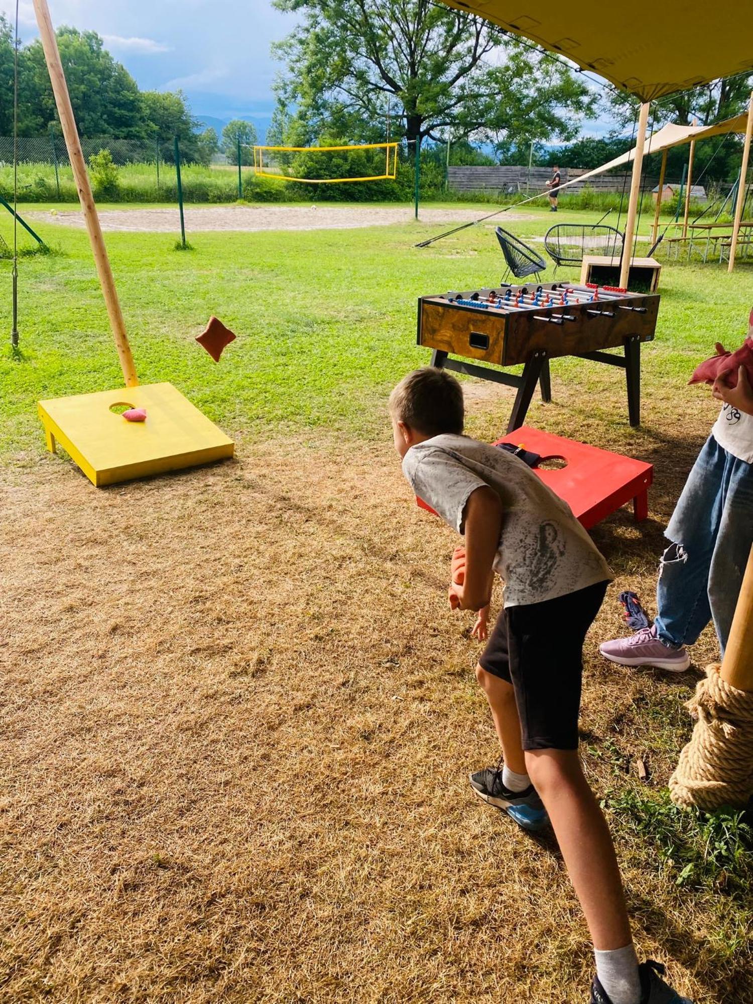 Greenvalleyglamping Sesce Pri Preboldu Exteriér fotografie